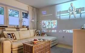 Rezydencja Filmowa- Wygodny Apartament 10 Min Od Lotniska I Centrum